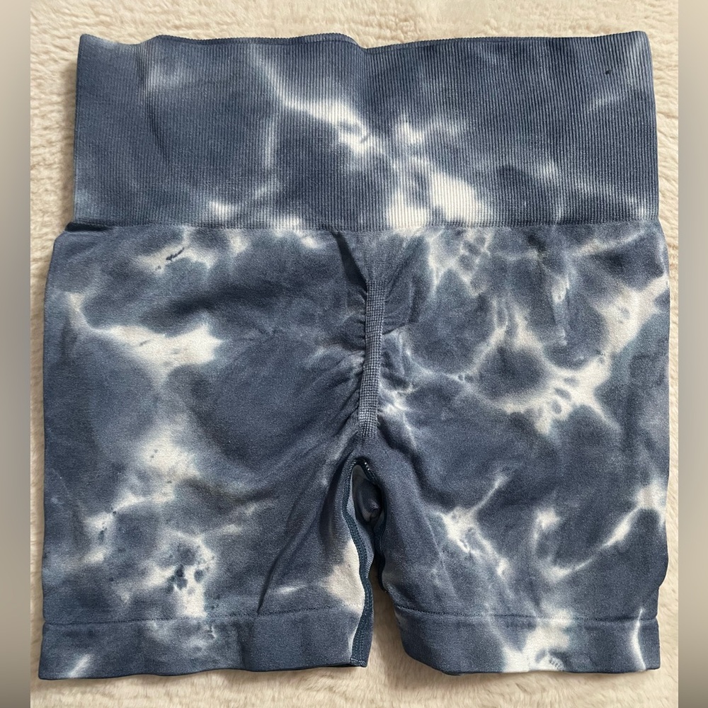 workout shorts - Picture 2 of 3